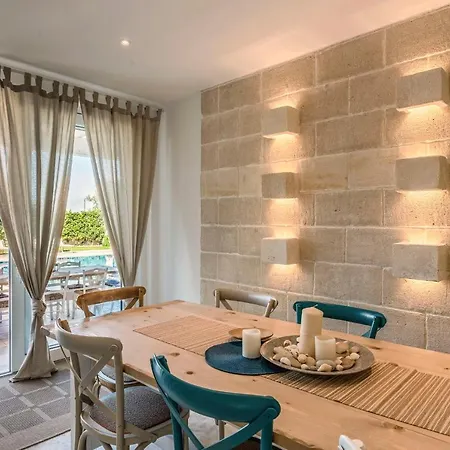 Вилла Niraclo By Raro Каровиньо