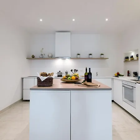 Niraclò By Raro Villa *